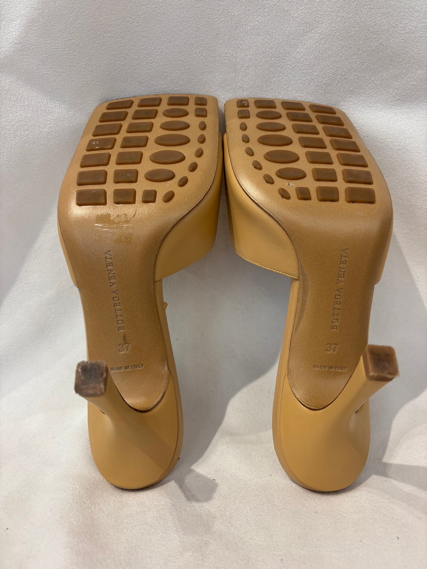 Bottega Veneta