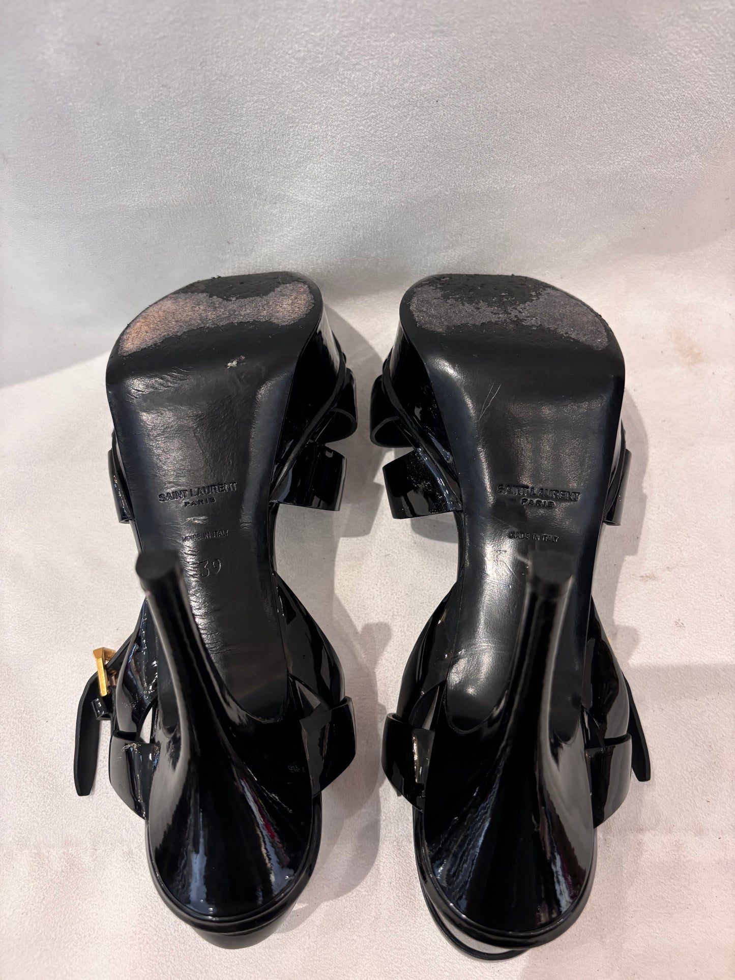 Saint Laurent
