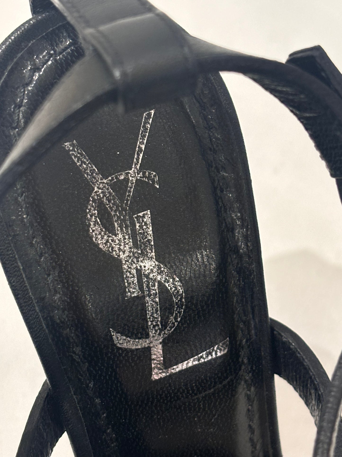Saint Laurent