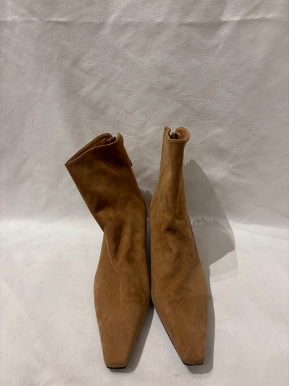 Stuart Weitzman