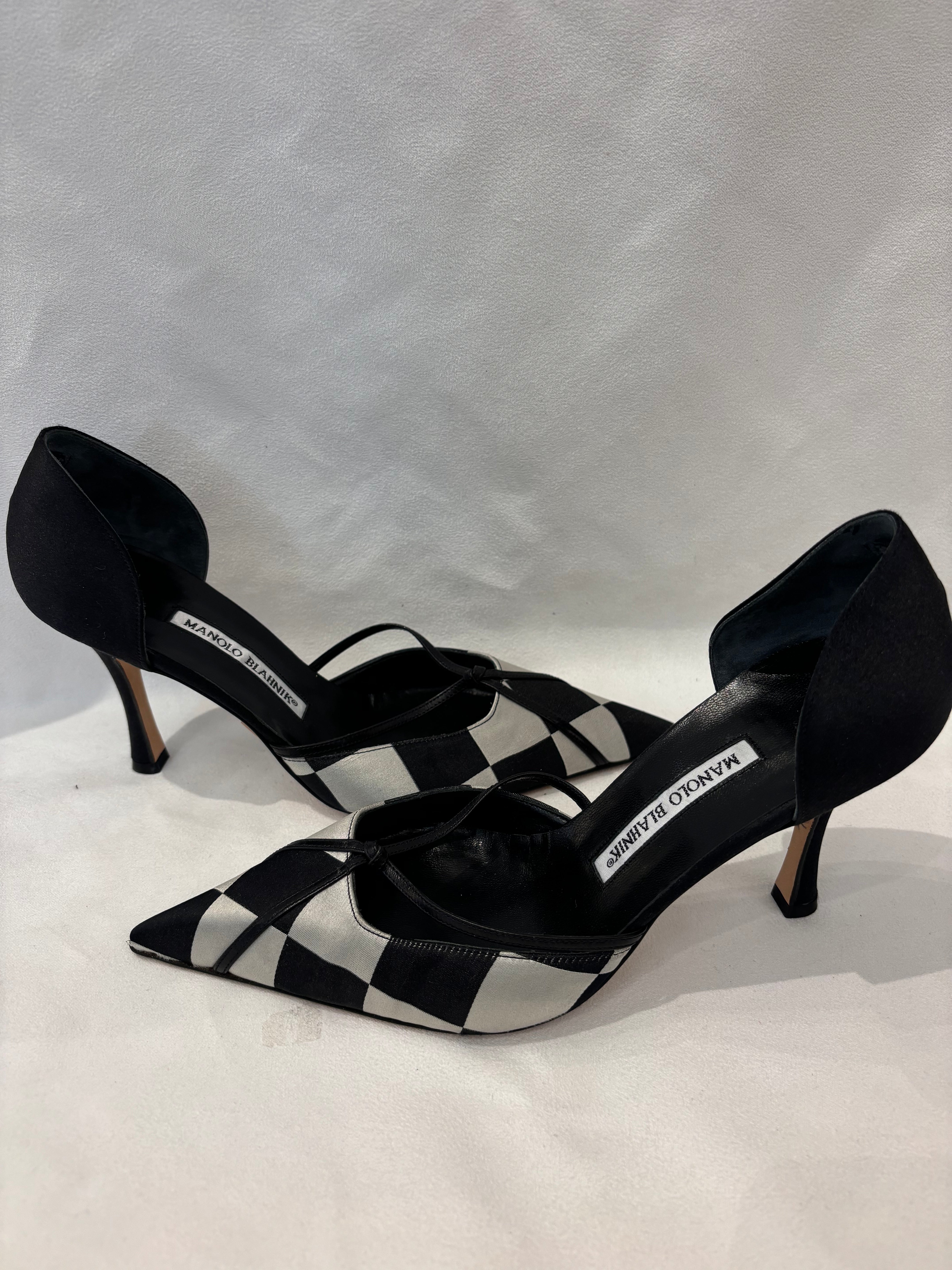 Manolo Blahnik – Encore Plus