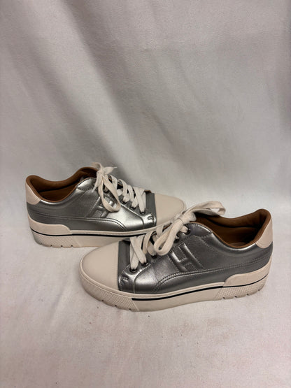 Hermès