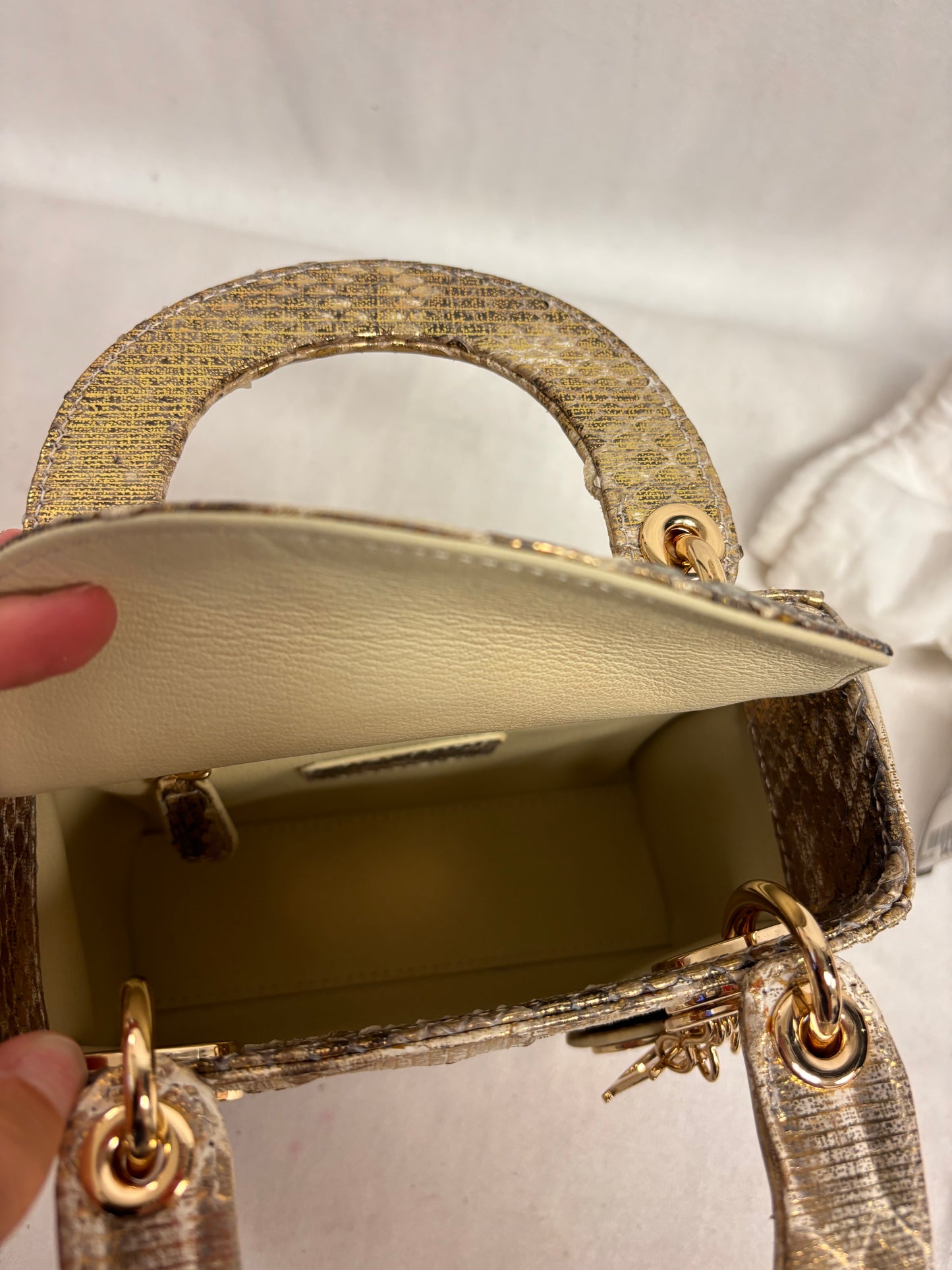Dior