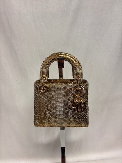 Dior