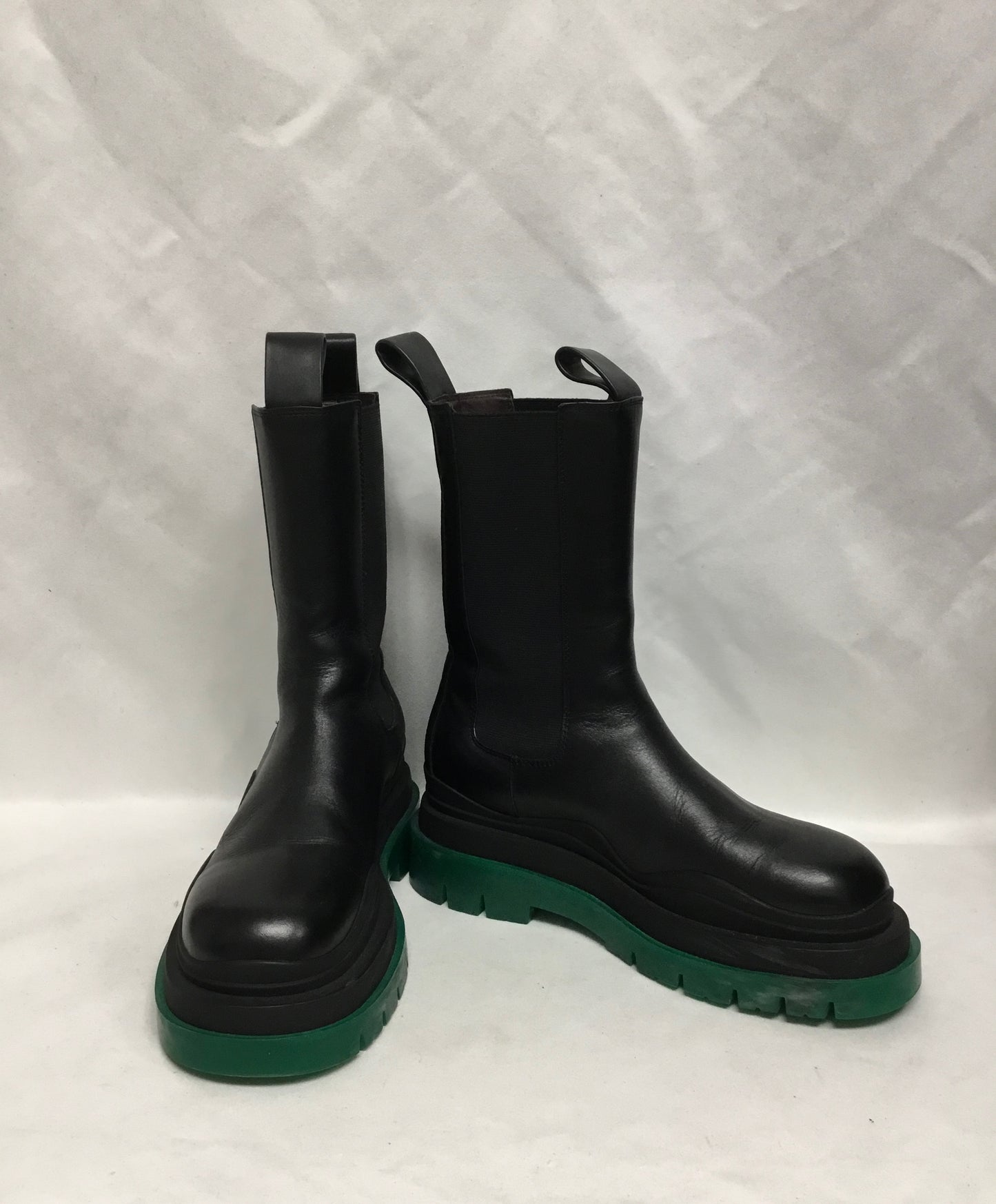 Bottega Veneta Black Leather with Green Rubber Sole Boots – Encore Plus