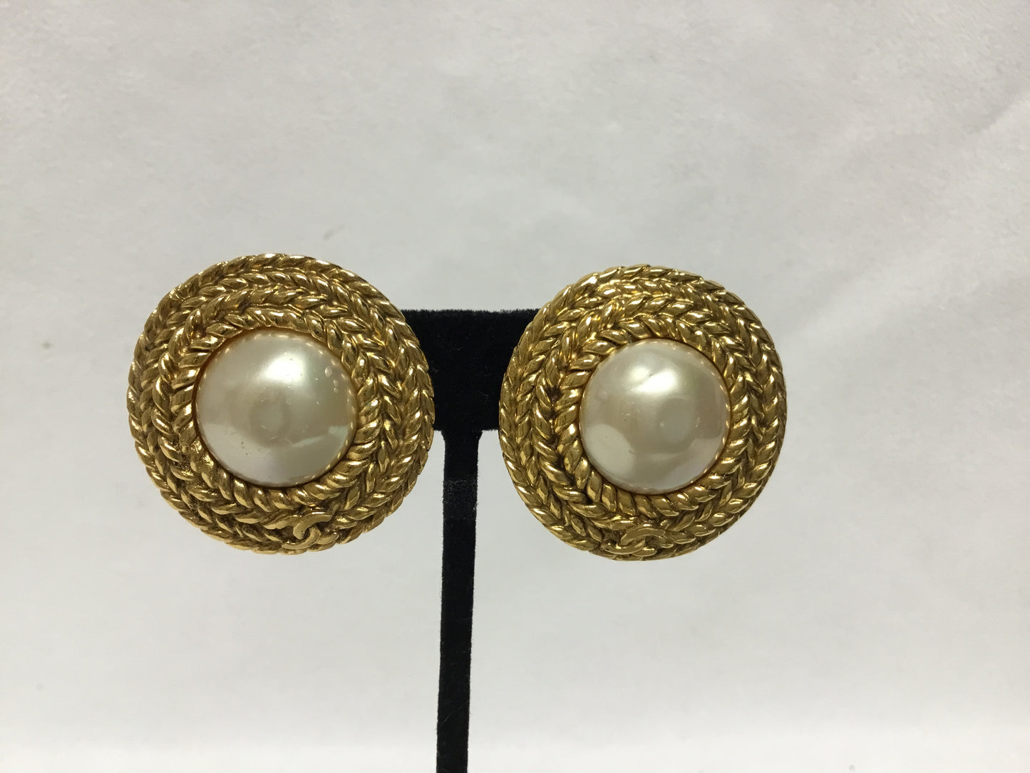 Chanel Vintage Gold Rope Pearl Earrings